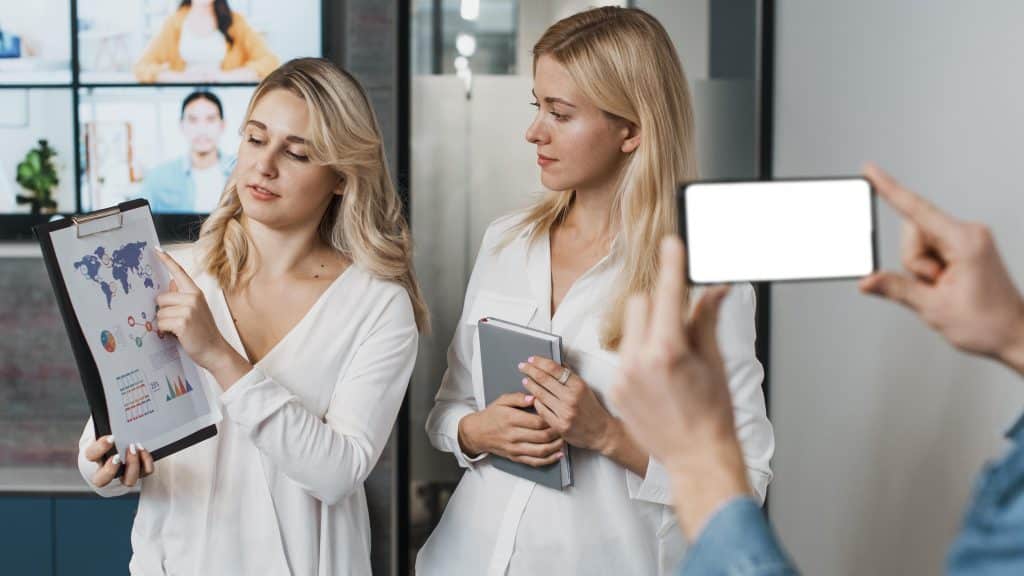 Shopper using a mobile device while exploring personalized ecommerce recommendations